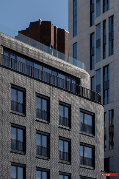 Фасадная клинкерная плитка WK815 Schwarz-bunt Edelglanz 240x71x15 Westerwalder Klinker