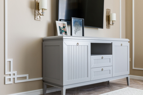 Настенный светильник Maytoni Vittoria H004WL-01BG