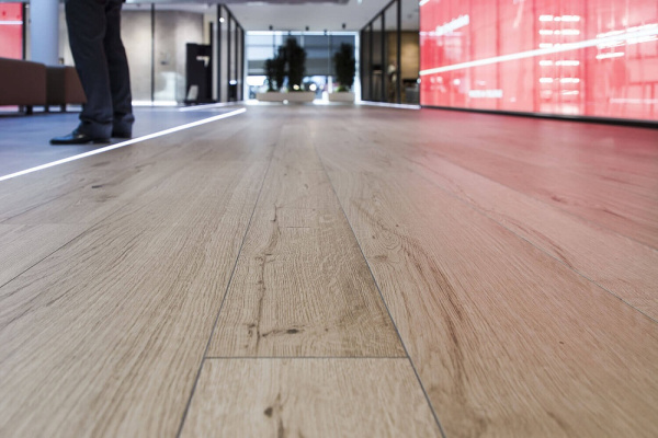 Керамогранит Porcelanosa Delaware Nogal 19,3x120