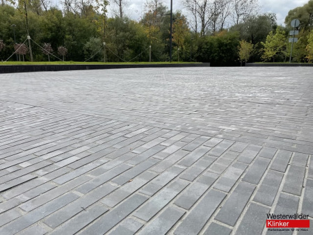 Ригельная брусчатка PK815 Schwarz-bunt Edelglanz 240x55x52 Westerwalder Klinker