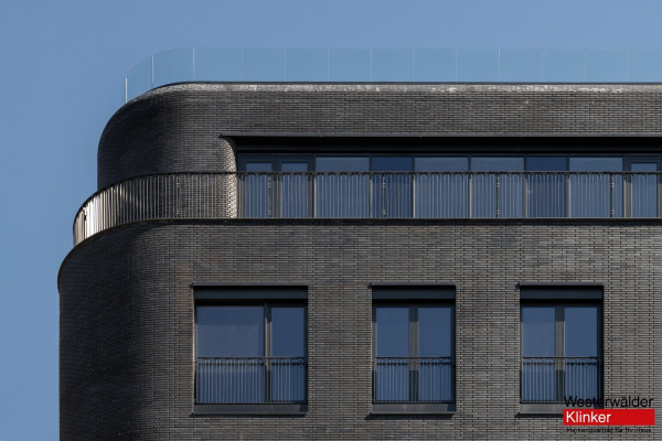 Фасадная клинкерная плитка WK815 Schwarz-bunt Edelglanz 240x71x15 Westerwalder Klinker